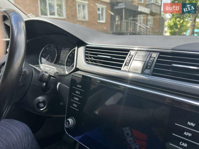 Чорний Шкода Суперб, об'ємом двигуна 2 л та пробігом 176 тис. км за 15900 $, фото 12 на Automoto.ua
