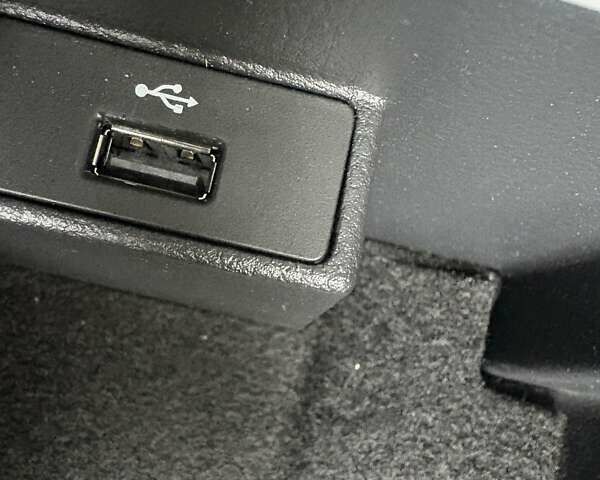 Черный Шкода Суперб, объемом двигателя 1.97 л и пробегом 237 тыс. км за 24850 $, фото 80 на Automoto.ua