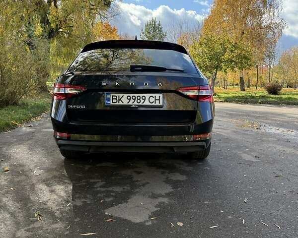 Черный Шкода Суперб, объемом двигателя 1.97 л и пробегом 284 тыс. км за 22900 $, фото 1 на Automoto.ua