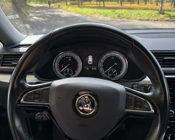 Черный Шкода Суперб, объемом двигателя 1.97 л и пробегом 284 тыс. км за 22900 $, фото 6 на Automoto.ua