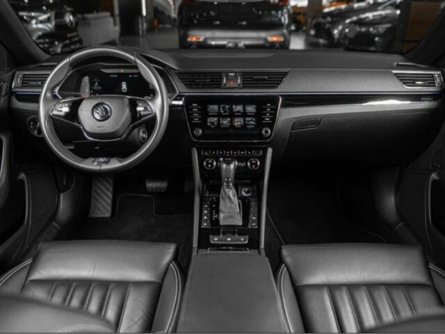 Черный Шкода Суперб, объемом двигателя 1.4 л и пробегом 90 тыс. км за 29999 $, фото 4 на Automoto.ua