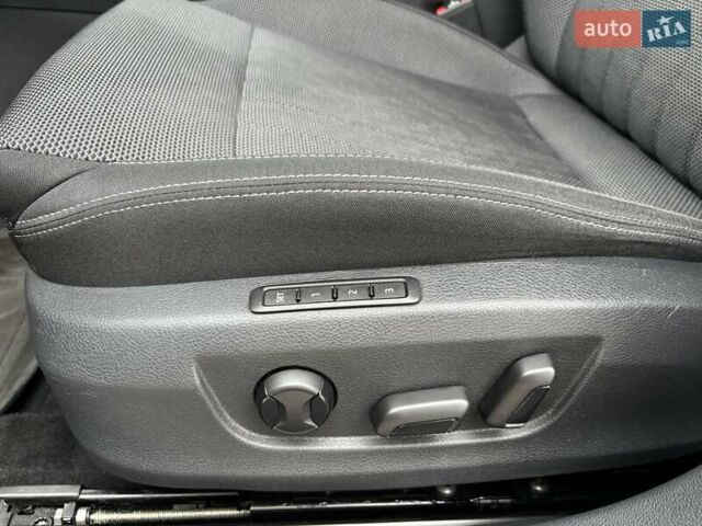 Черный Шкода Суперб, объемом двигателя 2 л и пробегом 220 тыс. км за 25000 $, фото 5 на Automoto.ua