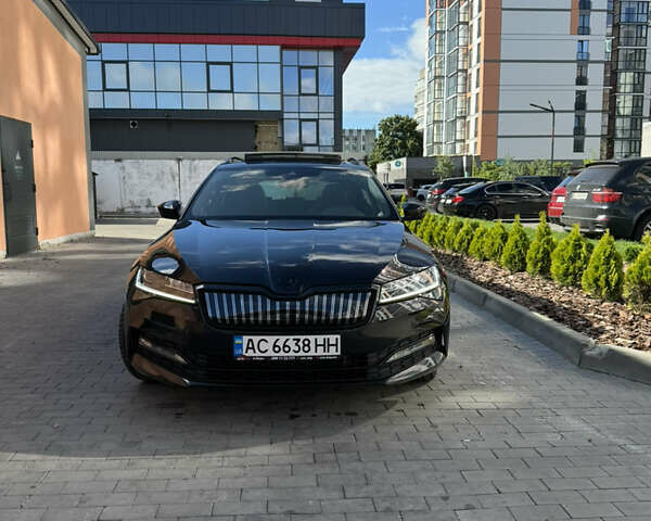 Чорний Шкода Суперб, об'ємом двигуна 1.4 л та пробігом 135 тис. км за 27400 $, фото 10 на Automoto.ua