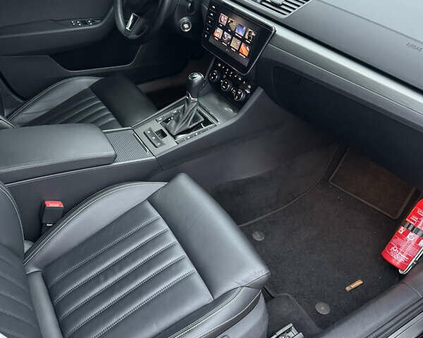 Черный Шкода Суперб, объемом двигателя 1.98 л и пробегом 223 тыс. км за 18900 $, фото 17 на Automoto.ua