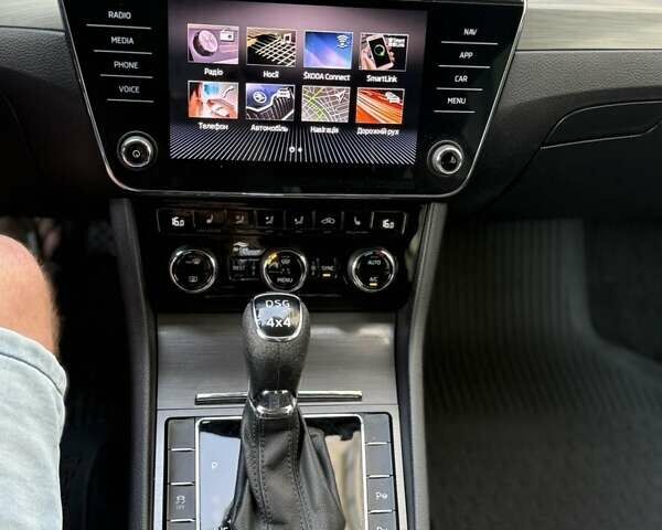 Черный Шкода Суперб, объемом двигателя 1.97 л и пробегом 245 тыс. км за 21000 $, фото 3 на Automoto.ua