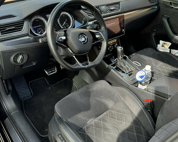 Чорний Шкода Суперб, об'ємом двигуна 1.4 л та пробігом 135 тис. км за 27400 $, фото 21 на Automoto.ua