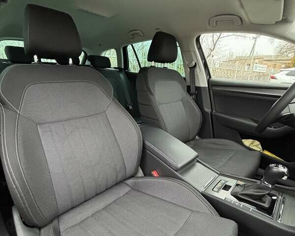 Черный Шкода Суперб, объемом двигателя 2 л и пробегом 220 тыс. км за 25000 $, фото 18 на Automoto.ua