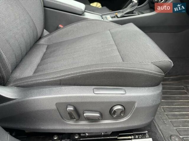 Черный Шкода Суперб, объемом двигателя 2 л и пробегом 220 тыс. км за 25000 $, фото 16 на Automoto.ua