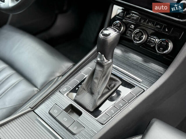 Чорний Шкода Суперб, об'ємом двигуна 1.97 л та пробігом 258 тис. км за 25300 $, фото 63 на Automoto.ua