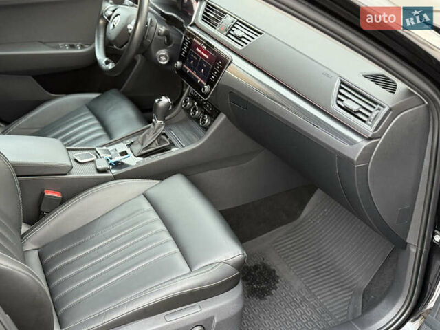 Чорний Шкода Суперб, об'ємом двигуна 1.97 л та пробігом 258 тис. км за 25300 $, фото 41 на Automoto.ua