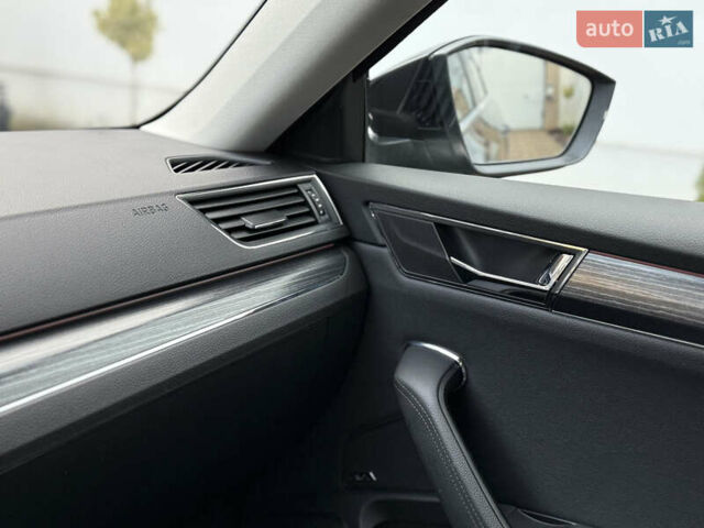 Чорний Шкода Суперб, об'ємом двигуна 1.97 л та пробігом 258 тис. км за 25300 $, фото 48 на Automoto.ua