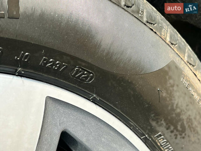 Черный Шкода Суперб, объемом двигателя 2 л и пробегом 171 тыс. км за 27700 $, фото 25 на Automoto.ua
