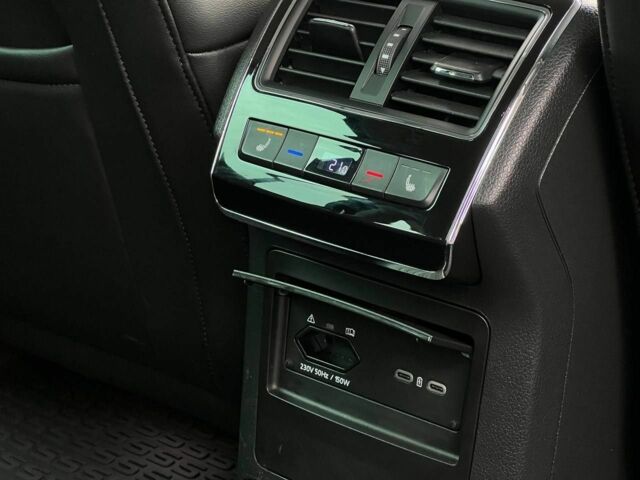 Черный Шкода Суперб, объемом двигателя 2 л и пробегом 173 тыс. км за 27200 $, фото 8 на Automoto.ua