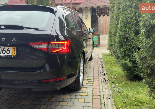 Черный Шкода Суперб, объемом двигателя 1.97 л и пробегом 259 тыс. км за 22900 $, фото 11 на Automoto.ua