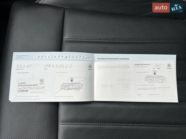 Черный Шкода Суперб, объемом двигателя 2 л и пробегом 173 тыс. км за 27700 $, фото 99 на Automoto.ua
