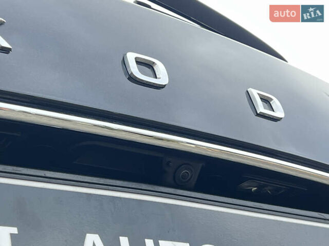 Черный Шкода Суперб, объемом двигателя 2 л и пробегом 173 тыс. км за 27700 $, фото 18 на Automoto.ua