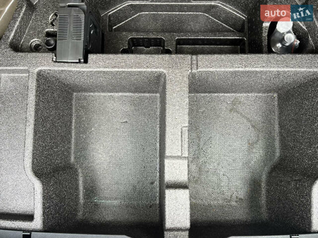 Черный Шкода Суперб, объемом двигателя 2 л и пробегом 173 тыс. км за 27700 $, фото 43 на Automoto.ua