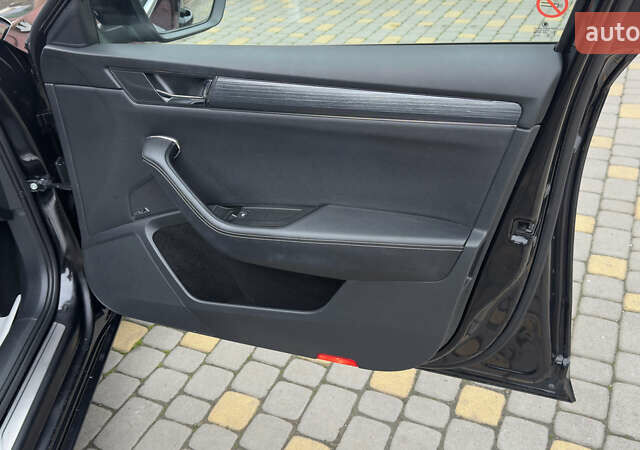 Черный Шкода Суперб, объемом двигателя 1.97 л и пробегом 259 тыс. км за 22900 $, фото 31 на Automoto.ua