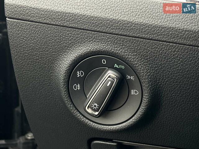 Черный Шкода Суперб, объемом двигателя 2 л и пробегом 173 тыс. км за 27700 $, фото 72 на Automoto.ua