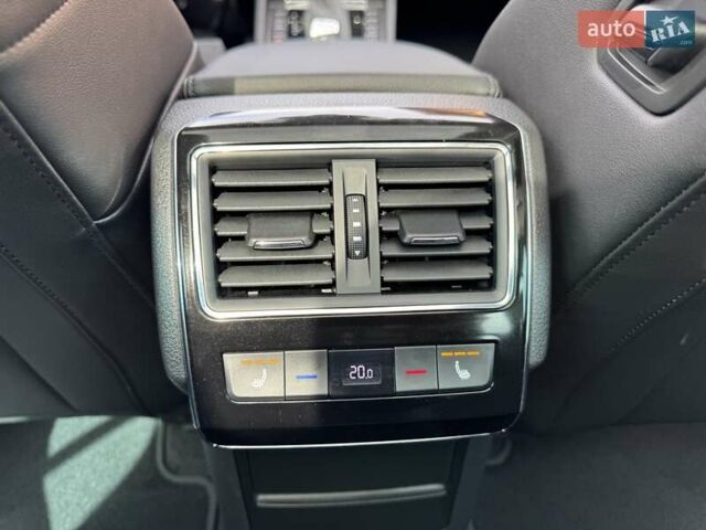 Черный Шкода Суперб, объемом двигателя 1.97 л и пробегом 193 тыс. км за 27500 $, фото 39 на Automoto.ua