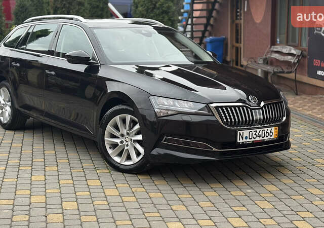 Черный Шкода Суперб, объемом двигателя 1.97 л и пробегом 259 тыс. км за 22900 $, фото 1 на Automoto.ua