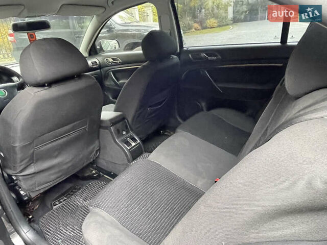 Чорний Шкода Суперб, об'ємом двигуна 2.5 л та пробігом 372 тис. км за 4450 $, фото 11 на Automoto.ua