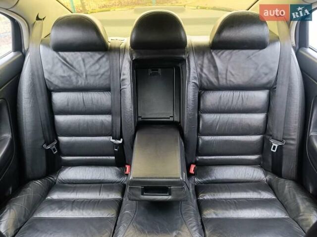 Шкода Суперб 2002 у Ужгороді на Automoto.ua Чорний Шкода Суперб, об'ємом двигуна 2.5 л та пробігом 280 тис. км за 3200 $, фото 39 на Automoto.ua