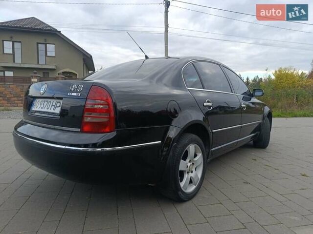 Шкода Суперб 2002 у Ужгороді на Automoto.ua Чорний Шкода Суперб, об'ємом двигуна 2.5 л та пробігом 280 тис. км за 3200 $, фото 4 на Automoto.ua