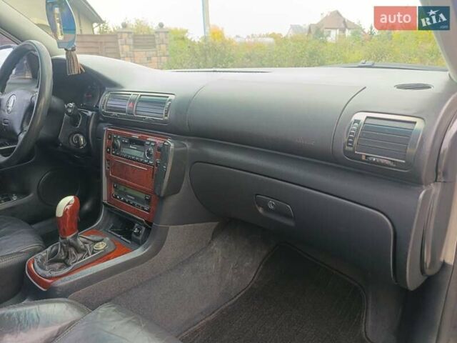 Шкода Суперб 2002 у Ужгороді на Automoto.ua Чорний Шкода Суперб, об'ємом двигуна 2.5 л та пробігом 280 тис. км за 3200 $, фото 37 на Automoto.ua