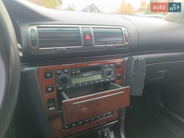 Шкода Суперб 2002 у Ужгороді на Automoto.ua Чорний Шкода Суперб, об'ємом двигуна 2.5 л та пробігом 280 тис. км за 3200 $, фото 48 на Automoto.ua