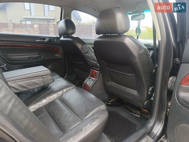 Шкода Суперб 2002 у Ужгороді на Automoto.ua Чорний Шкода Суперб, об'ємом двигуна 2.5 л та пробігом 280 тис. км за 3200 $, фото 45 на Automoto.ua