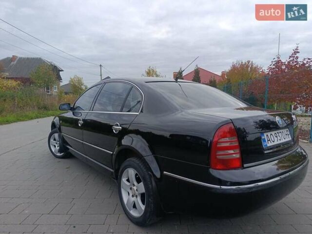 Шкода Суперб 2002 у Ужгороді на Automoto.ua Чорний Шкода Суперб, об'ємом двигуна 2.5 л та пробігом 280 тис. км за 3200 $, фото 2 на Automoto.ua