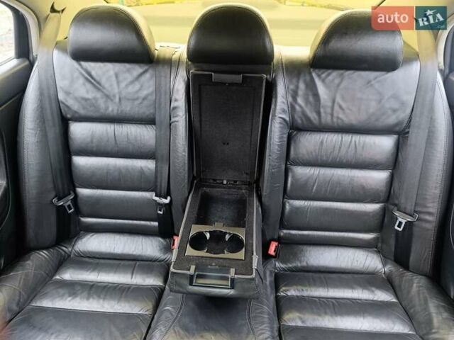 Шкода Суперб 2002 у Ужгороді на Automoto.ua Чорний Шкода Суперб, об'ємом двигуна 2.5 л та пробігом 280 тис. км за 3200 $, фото 42 на Automoto.ua