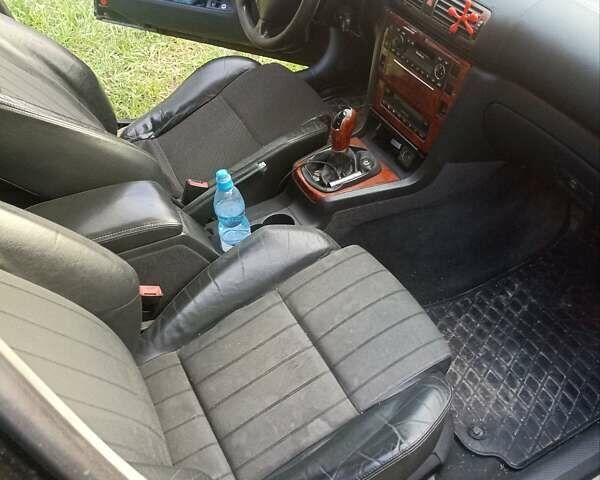 Черный Шкода Суперб, объемом двигателя 2.5 л и пробегом 300 тыс. км за 4300 $, фото 3 на Automoto.ua