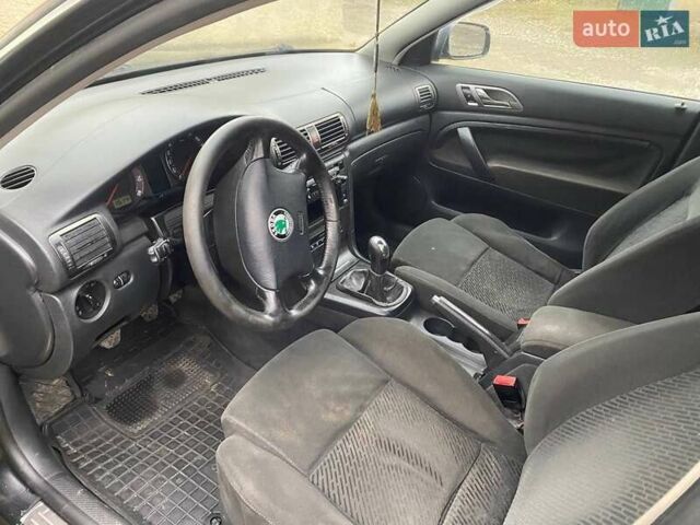 Черный Шкода Суперб, объемом двигателя 2.8 л и пробегом 341 тыс. км за 2950 $, фото 9 на Automoto.ua