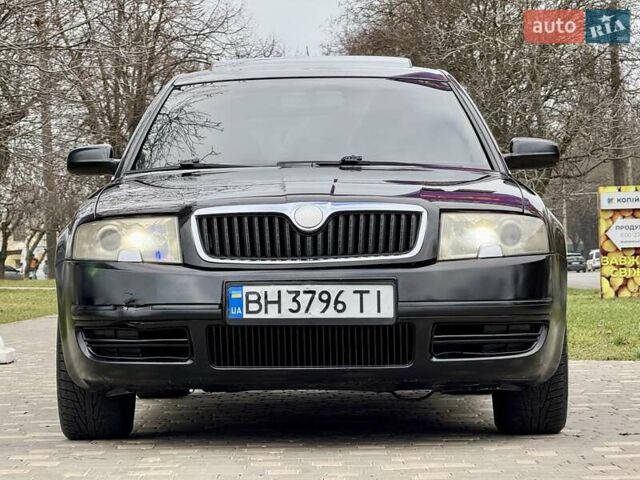 Черный Шкода Суперб, объемом двигателя 2.8 л и пробегом 298 тыс. км за 3600 $, фото 3 на Automoto.ua