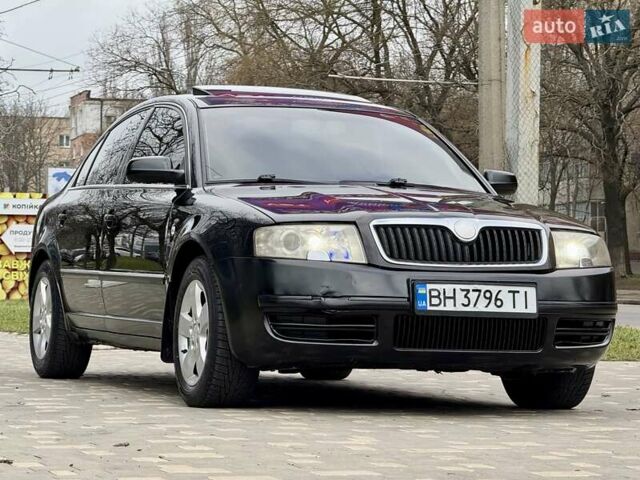 Черный Шкода Суперб, объемом двигателя 2.8 л и пробегом 298 тыс. км за 3600 $, фото 2 на Automoto.ua