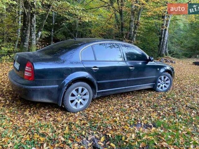 Шкода Суперб 2003 у Турке на Automoto.ua Чорний Шкода Суперб, об'ємом двигуна 2.77 л та пробігом 341 тис. км за 3000 $, фото 1 на Automoto.ua