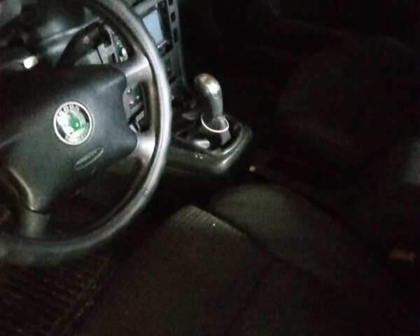 Черный Шкода Суперб, объемом двигателя 1.78 л и пробегом 80 тыс. км за 1500 $, фото 2 на Automoto.ua