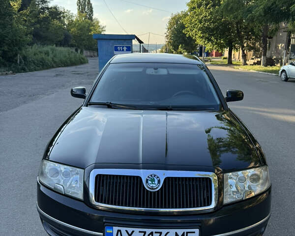 Черный Шкода Суперб, объемом двигателя 1.78 л и пробегом 372 тыс. км за 5200 $, фото 5 на Automoto.ua