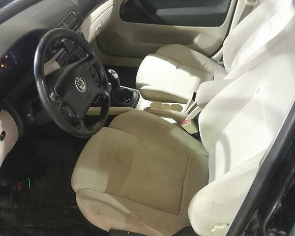 Чорний Шкода Суперб, об'ємом двигуна 2.5 л та пробігом 360 тис. км за 2600 $, фото 3 на Automoto.ua