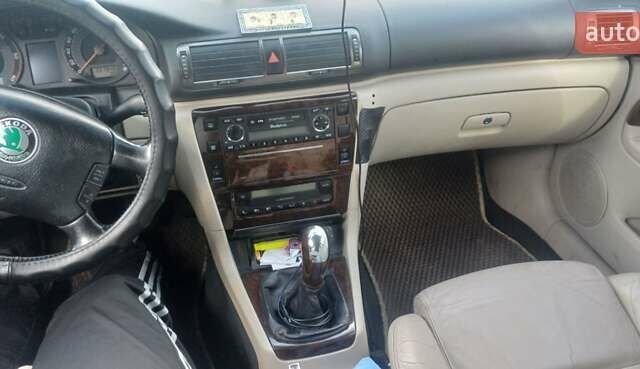 Чорний Шкода Суперб, об'ємом двигуна 2.5 л та пробігом 332 тис. км за 5200 $, фото 3 на Automoto.ua