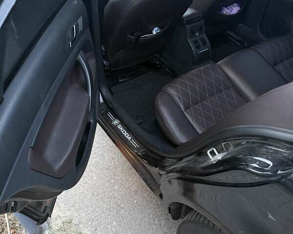 Черный Шкода Суперб, объемом двигателя 1.9 л и пробегом 503 тыс. км за 4500 $, фото 8 на Automoto.ua