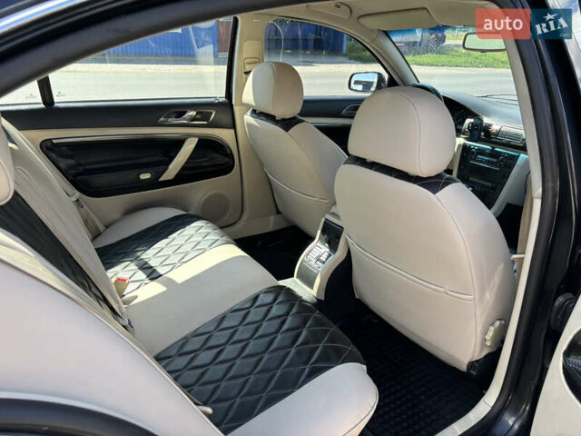 Черный Шкода Суперб, объемом двигателя 1.9 л и пробегом 270 тыс. км за 5400 $, фото 4 на Automoto.ua
