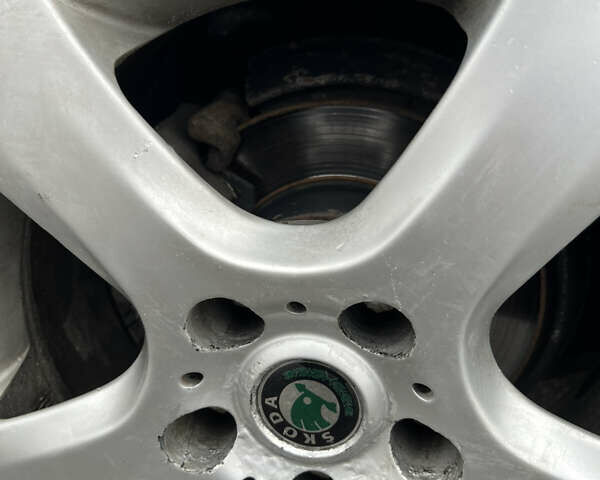 Чорний Шкода Суперб, об'ємом двигуна 1.78 л та пробігом 174 тис. км за 6500 $, фото 16 на Automoto.ua