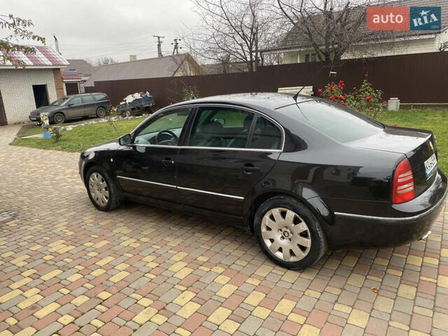 Черный Шкода Суперб, объемом двигателя 1.9 л и пробегом 300 тыс. км за 4600 $, фото 7 на Automoto.ua