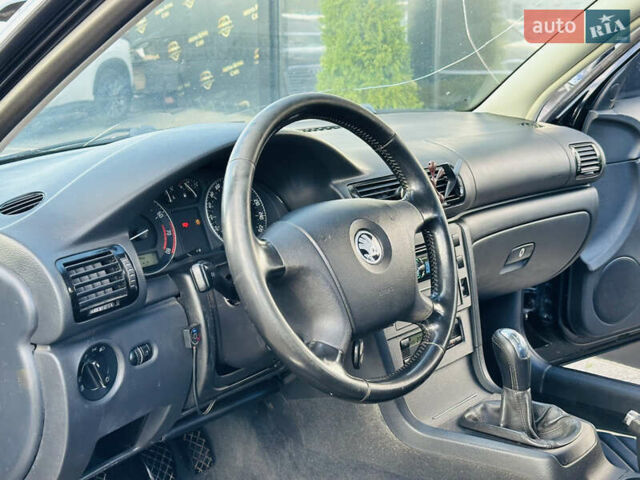Черный Шкода Суперб, объемом двигателя 1.78 л и пробегом 335 тыс. км за 6400 $, фото 12 на Automoto.ua