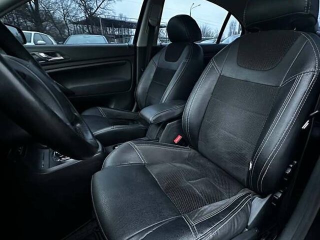 Черный Шкода Суперб, объемом двигателя 1.78 л и пробегом 200 тыс. км за 6600 $, фото 12 на Automoto.ua