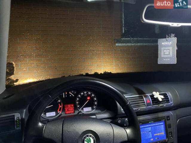 Черный Шкода Суперб, объемом двигателя 1.8 л и пробегом 215 тыс. км за 7000 $, фото 3 на Automoto.ua