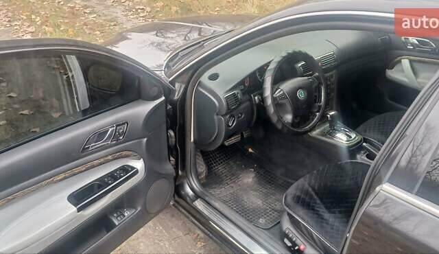 Черный Шкода Суперб, объемом двигателя 2.5 л и пробегом 403 тыс. км за 6500 $, фото 8 на Automoto.ua